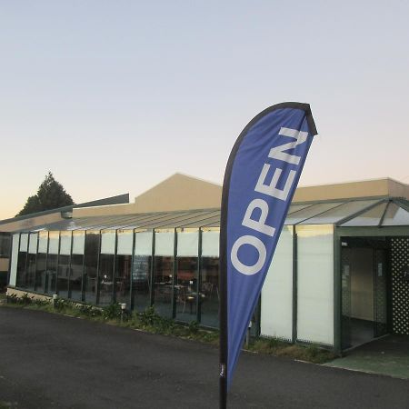 Abel Tasman Airport Motor Inn Лонсестон Екстер'єр фото