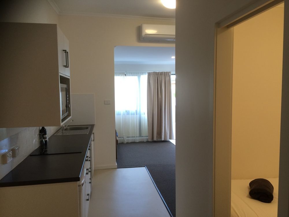Abel Tasman Airport Motor Inn Лонсестон Екстер'єр фото