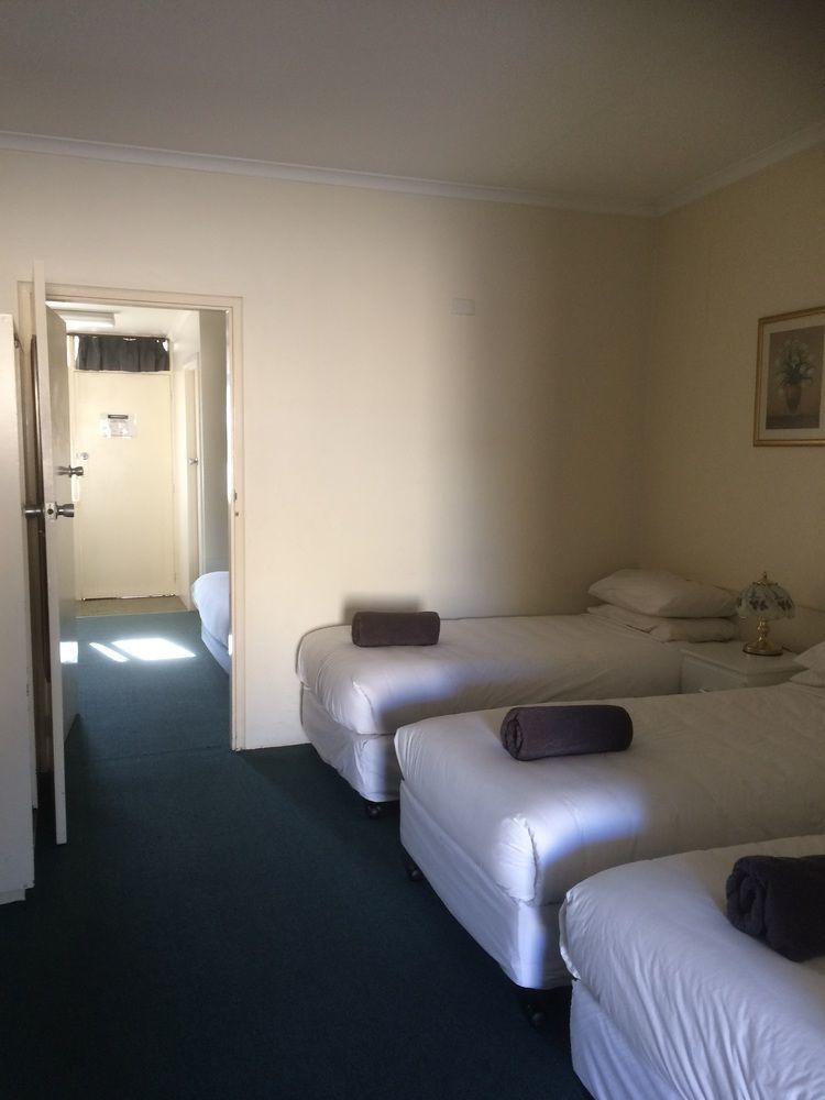 Abel Tasman Airport Motor Inn Лонсестон Екстер'єр фото