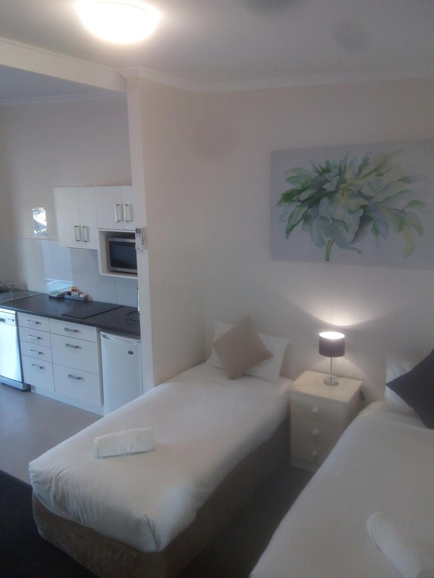 Abel Tasman Airport Motor Inn Лонсестон Екстер'єр фото